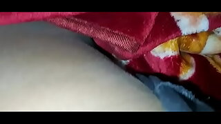 girlfriend boobs show