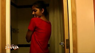 hot sexy indian amateur babe divya in shower
