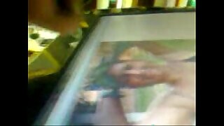 Indian guy kissing n licking his girlfriend malvika pic and cumming on her pt 1